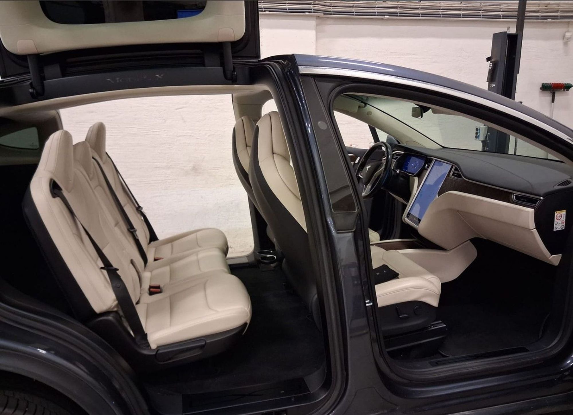 Tesla Model X 75D, 525hp, 2017