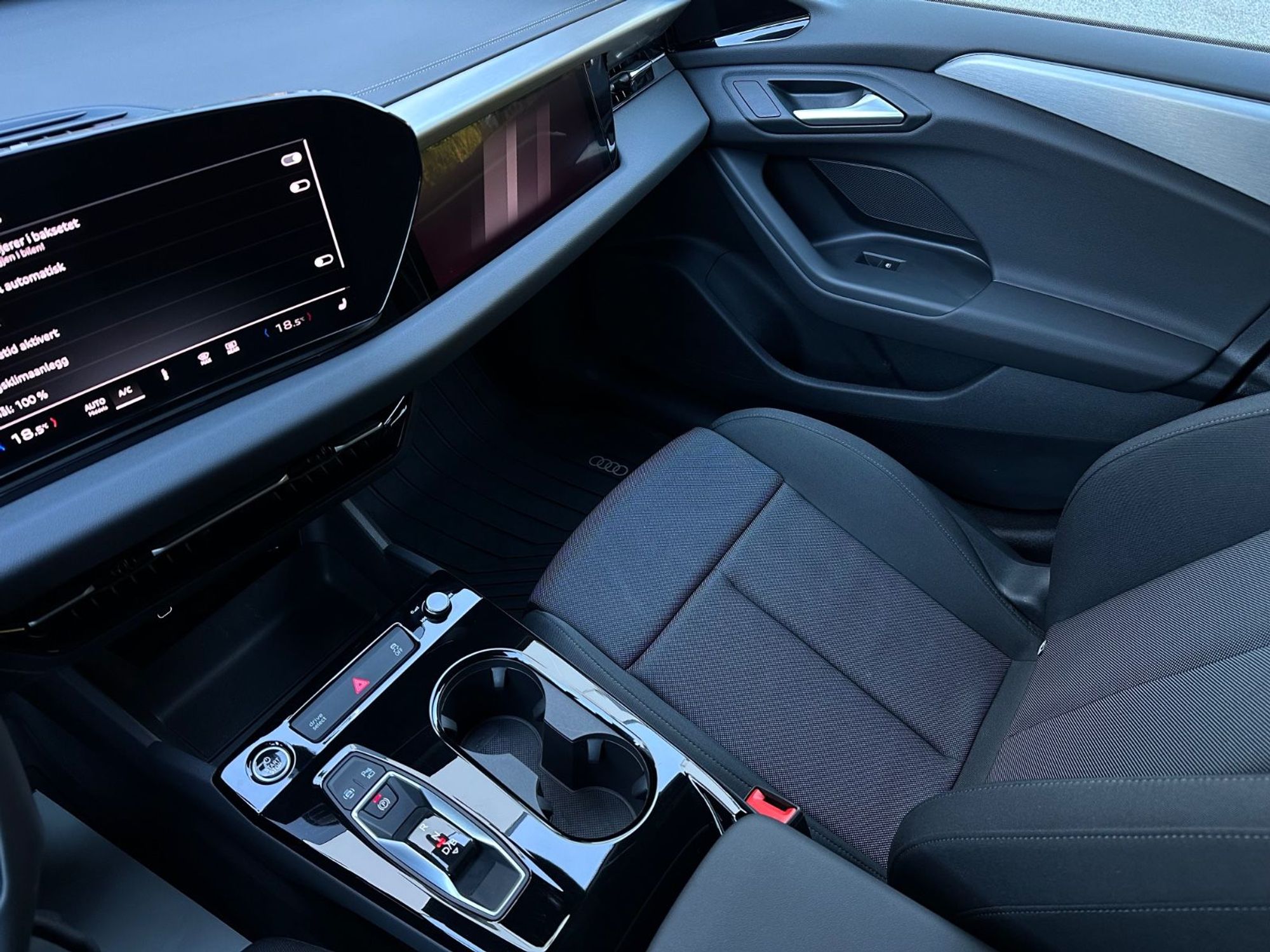 Audi A6 Avant e-tron, 286ps, 2025