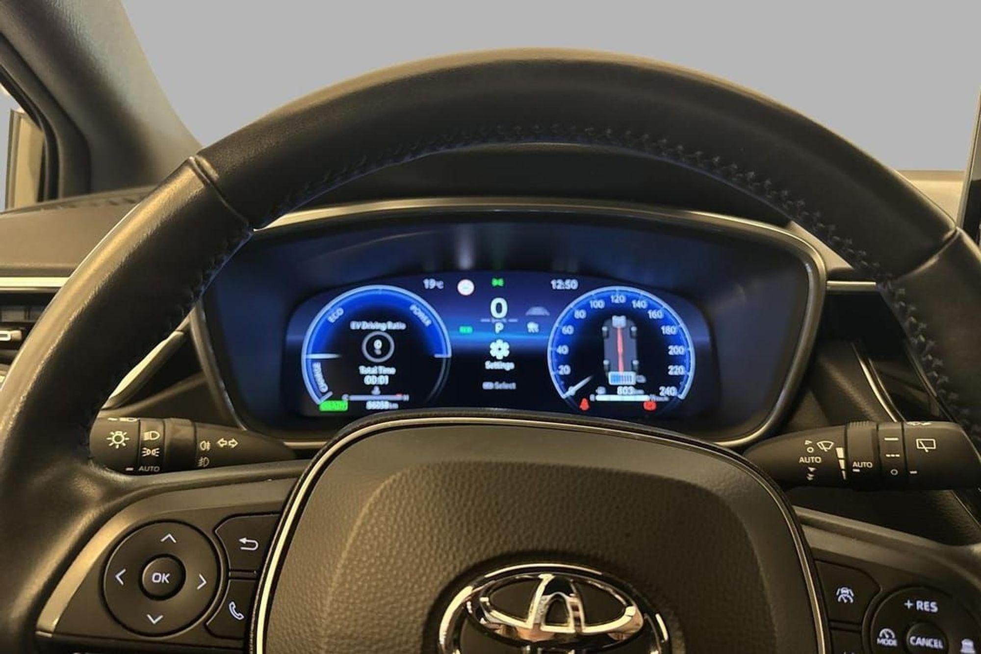 Toyota Corolla Touring Sports Hybrid e-CVT, 140hp, 2025
